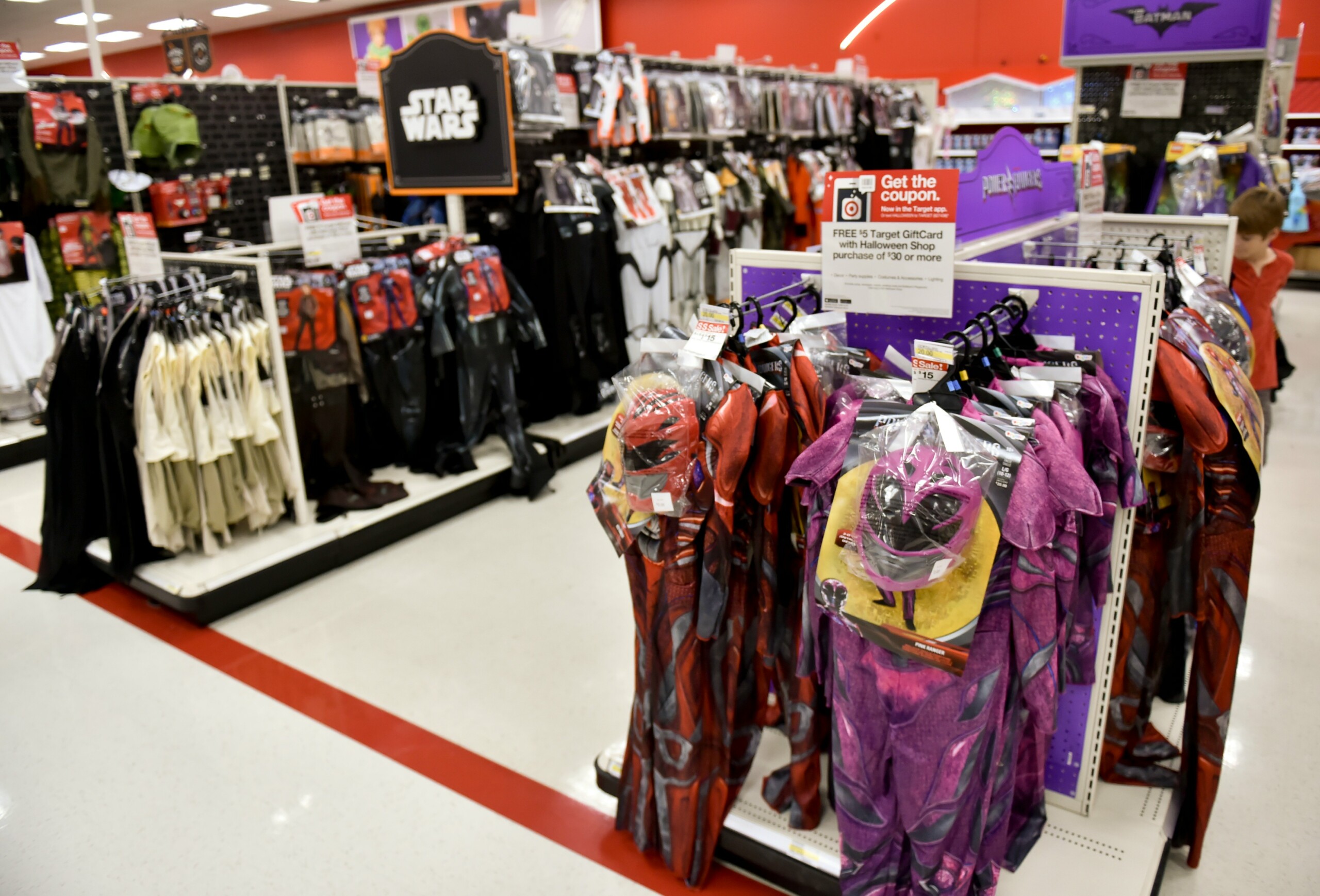 No, Seriously, Goodwill Is The Actual Halloween Costume One-Stop-Shop